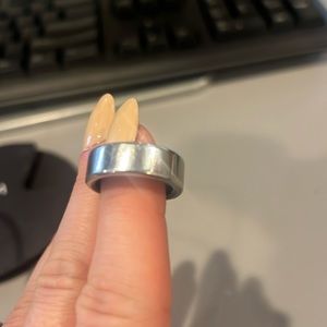 Oura silver heritage size 8 ring!!!